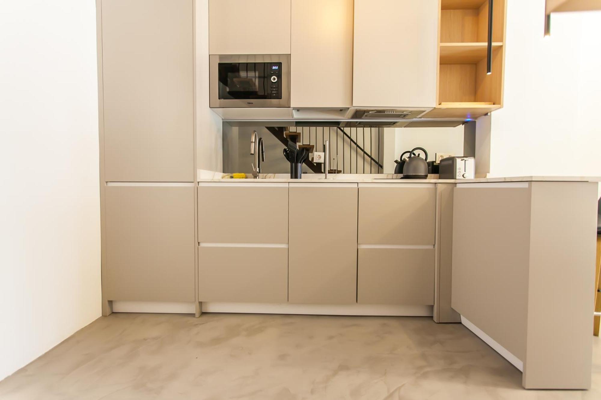 Guernica Luxury Duplex - Location, Light, And Art Apartment มาดริด ภายนอก รูปภาพ