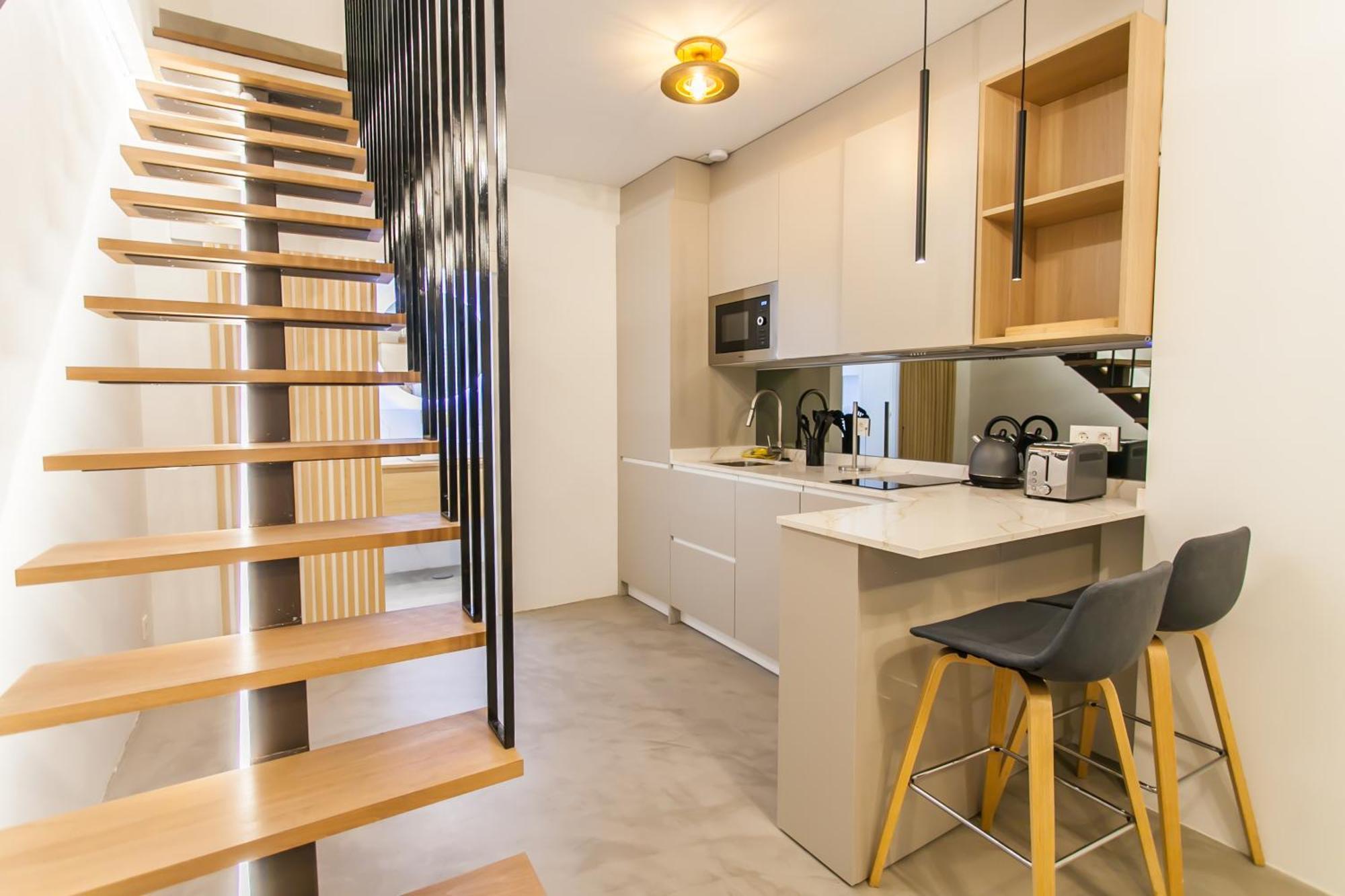 Guernica Luxury Duplex - Location, Light, And Art Apartment มาดริด ภายนอก รูปภาพ